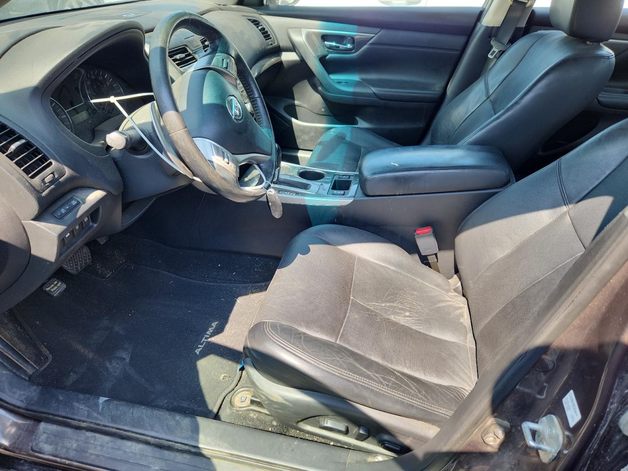 Nissan Altima 3.5s Image 5