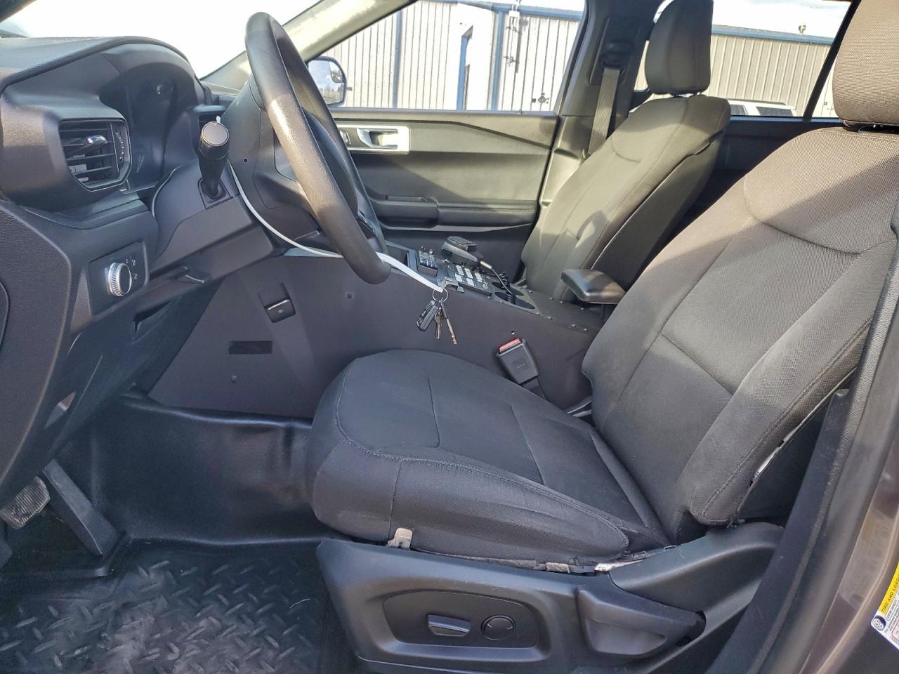 Ford Explorer Police Interceptor Image 11