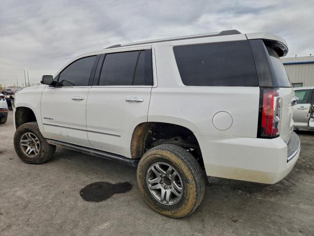 GMC Yukon Denali Image 6