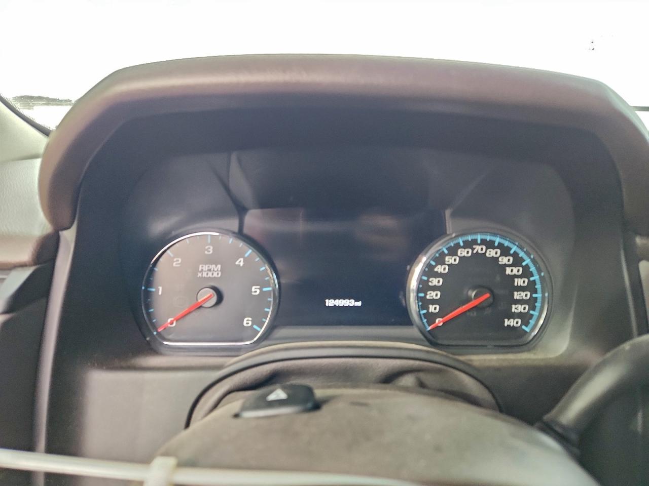 GMC Yukon Denali Image 10