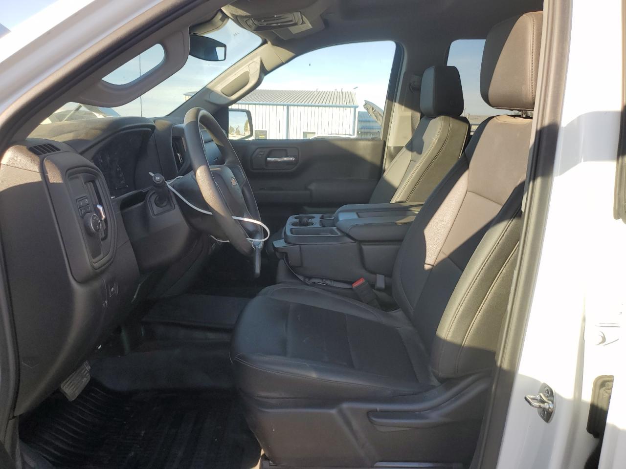 Chevrolet Silverado C1500 Image 13