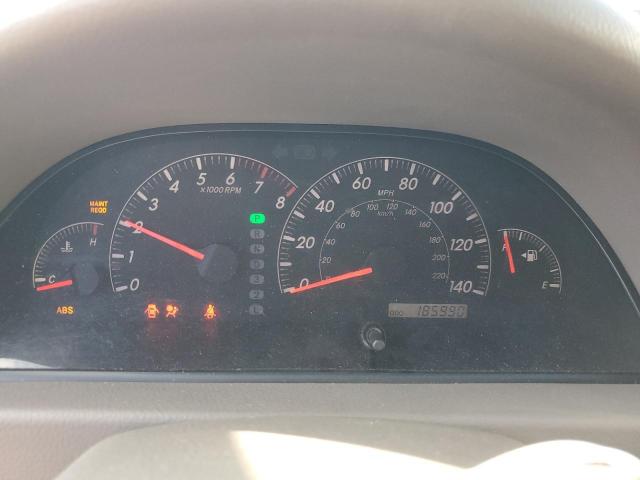 Toyota Camry Le Image 8