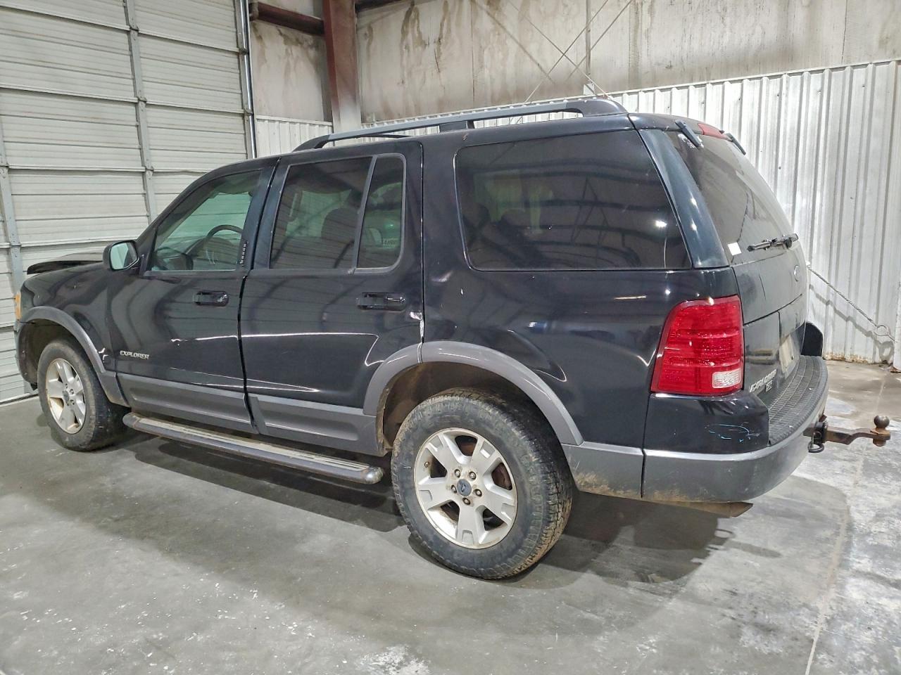 Ford Explorer Xlt Image 9