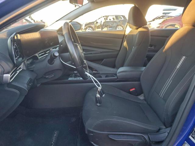 Hyundai ELANTRA Sel Image 4