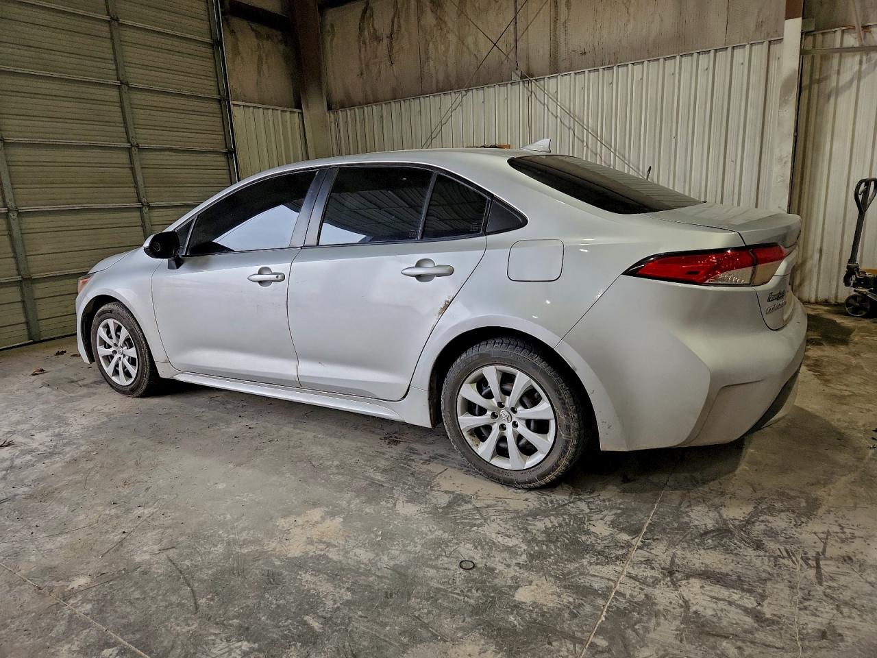 Toyota Corolla Le Image 3