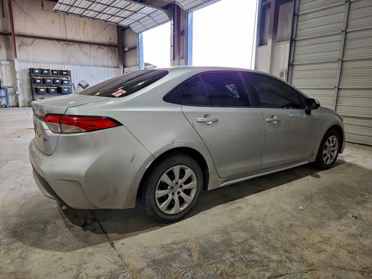 Toyota Corolla Le Image 2