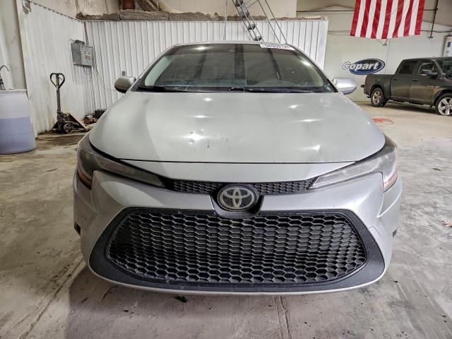 Toyota Corolla Le Image 12