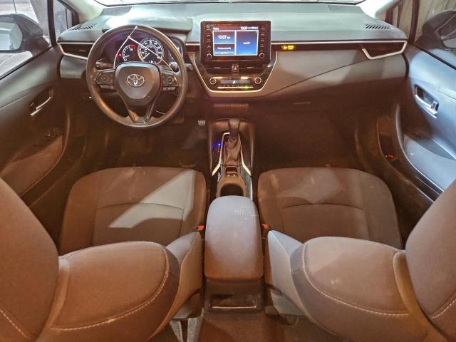 Toyota Corolla Le Image 4