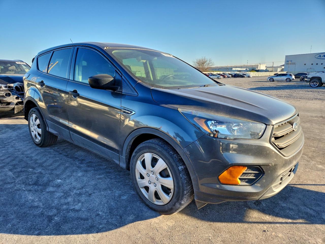 Ford Escape S Image 7