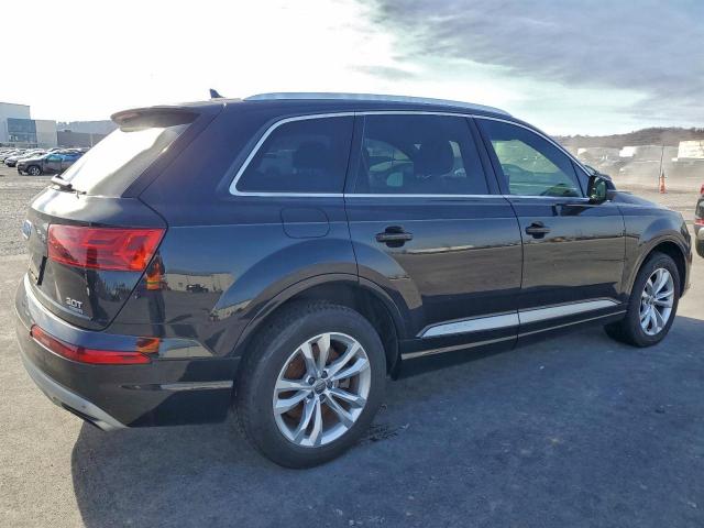 Audi Q7 Premium Plus Image 2