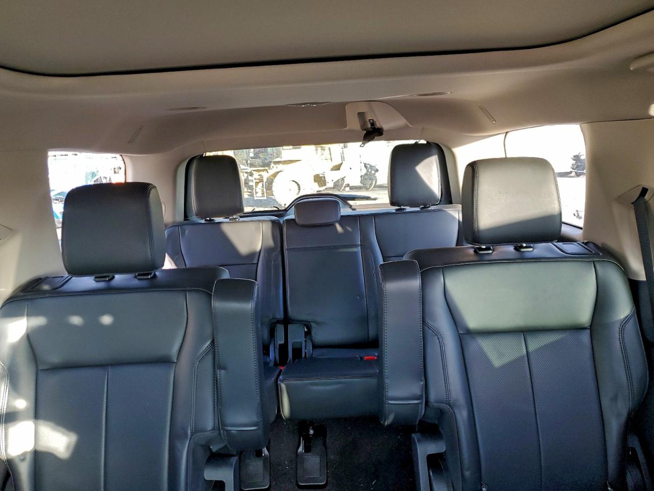 Ford Expedition Xlt Image 10