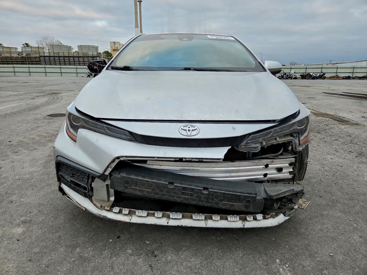 Toyota Corolla Se Image 9