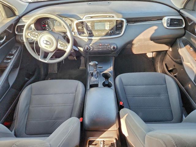 Kia Sorento Lx Image 3