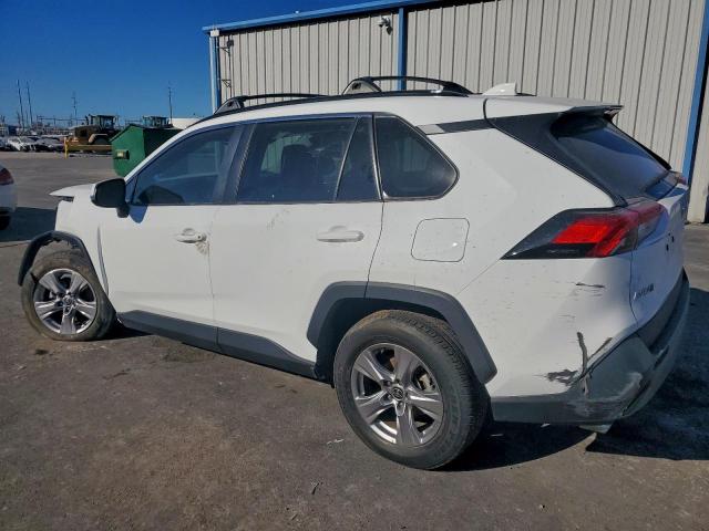 Toyota RAV4 Xle Image 5