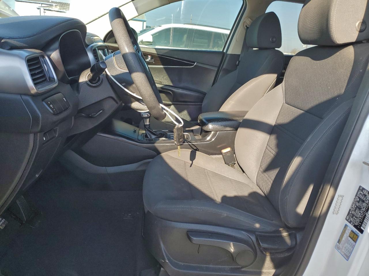 Kia Sorento L Image 7