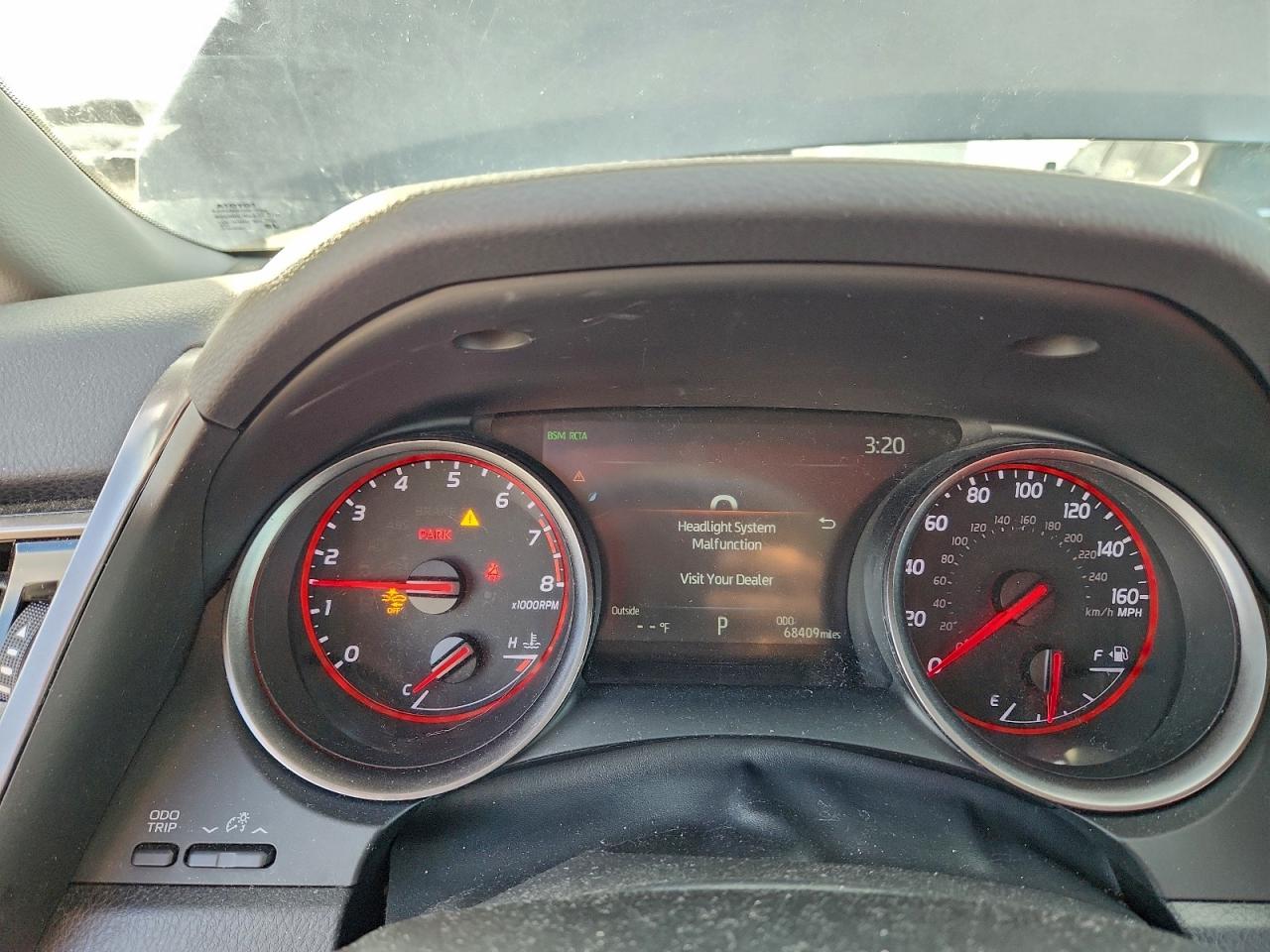 Toyota Camry Xse Image 4