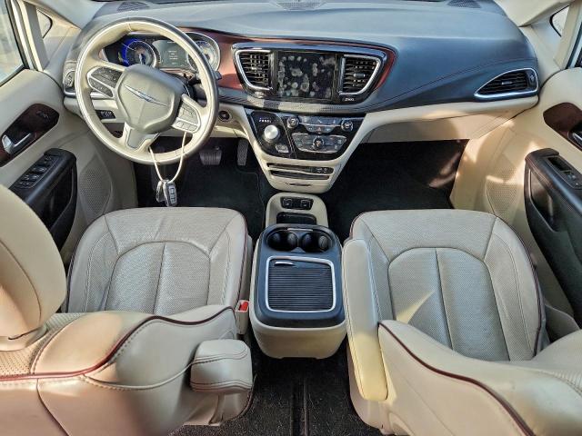 Chrysler Pacifica Limited Image 7