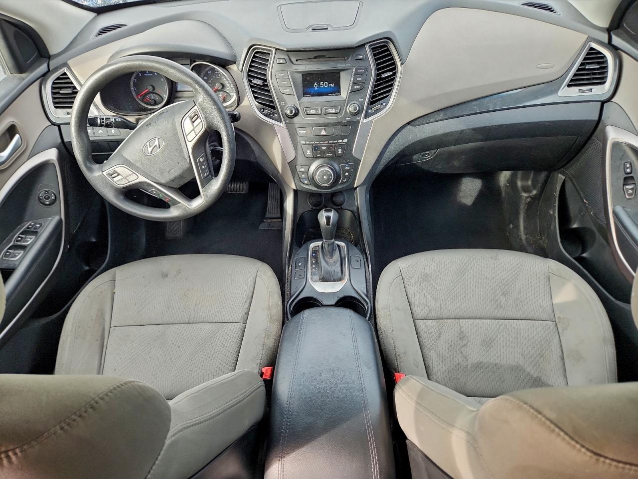 Hyundai SANTA FE Image 11