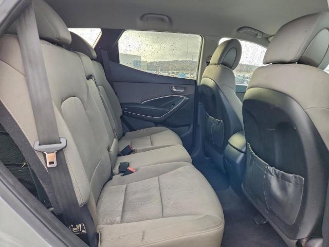 Hyundai SANTA FE Image 8