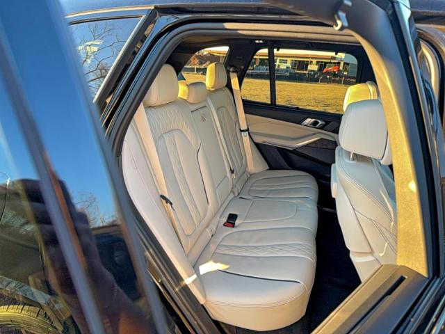 BMW X Series M50i Image 8