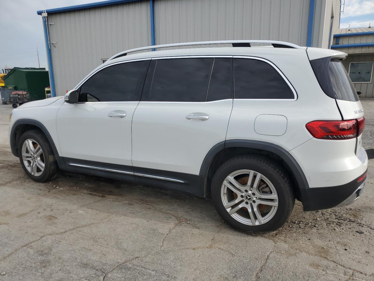 Mercedes-Benz GLB 250 Image 4