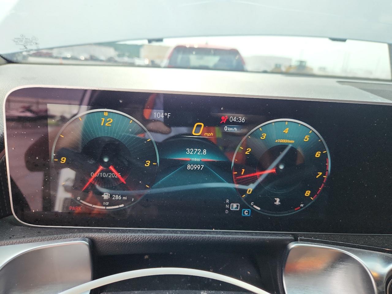 Mercedes-Benz GLB 250 Image 11