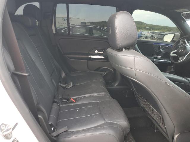 Mercedes-Benz GLB 250 Image 9