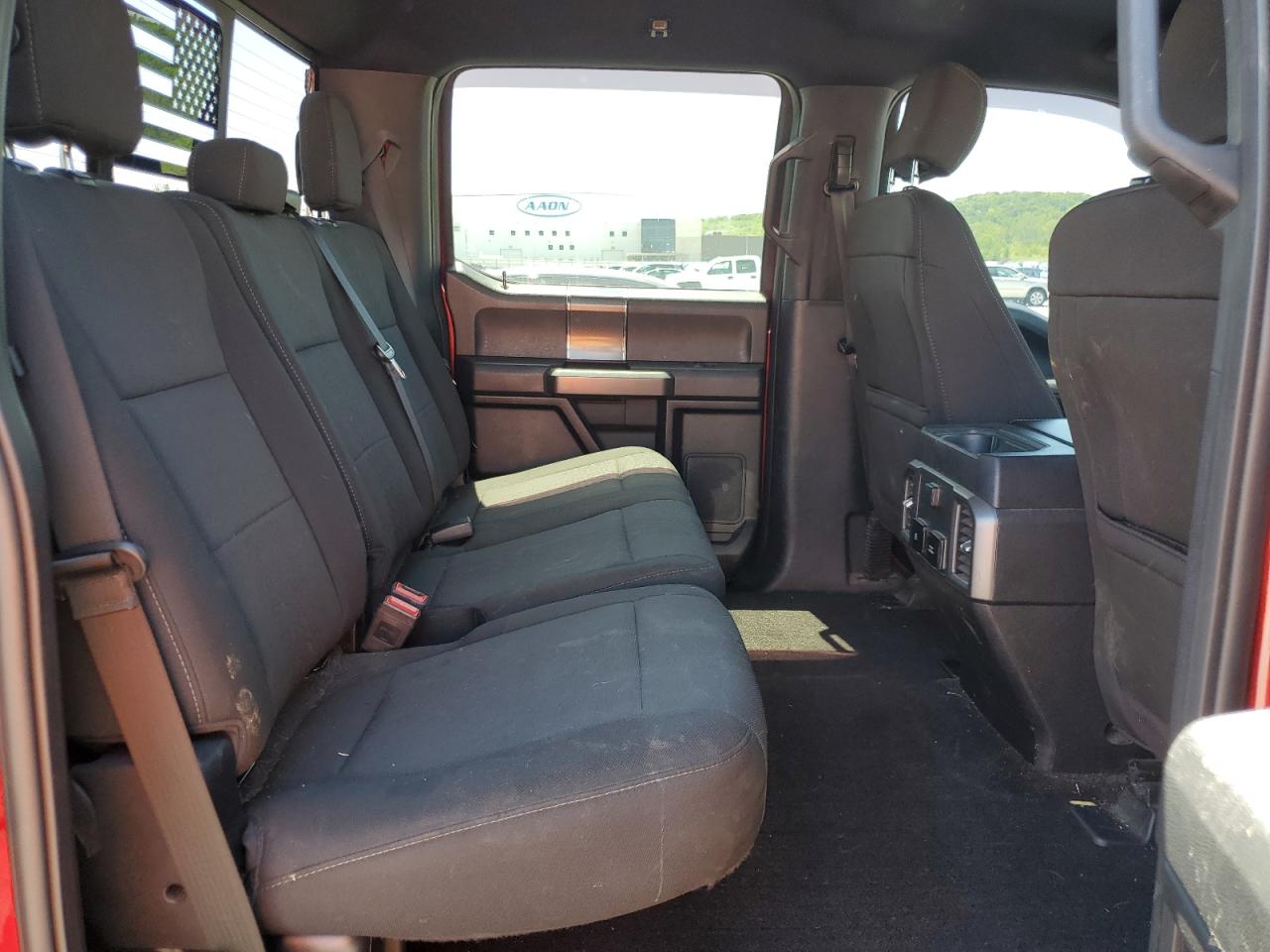 Ford F-150 Supercrew Image 8