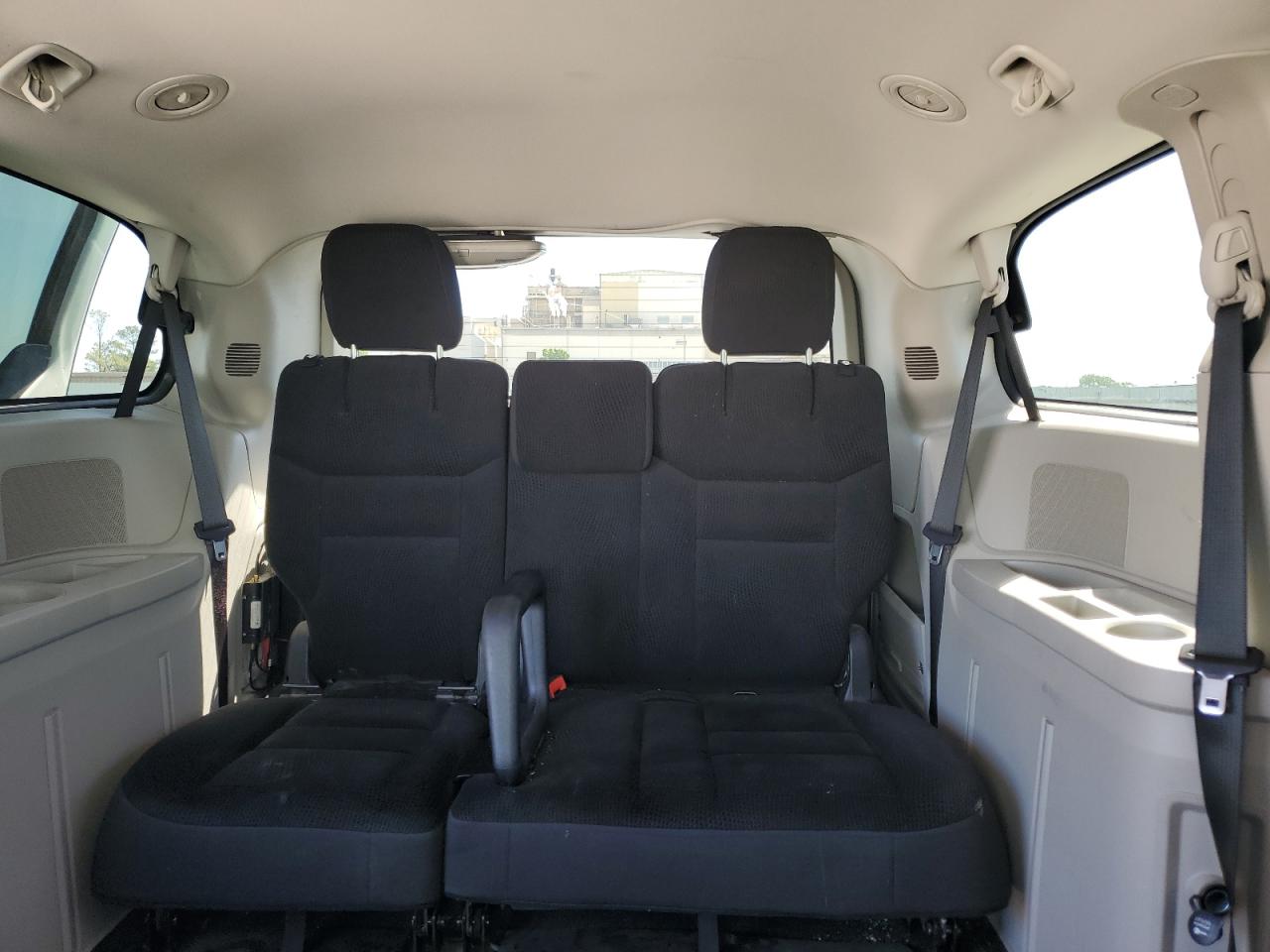 Dodge Caravan Se Image 12