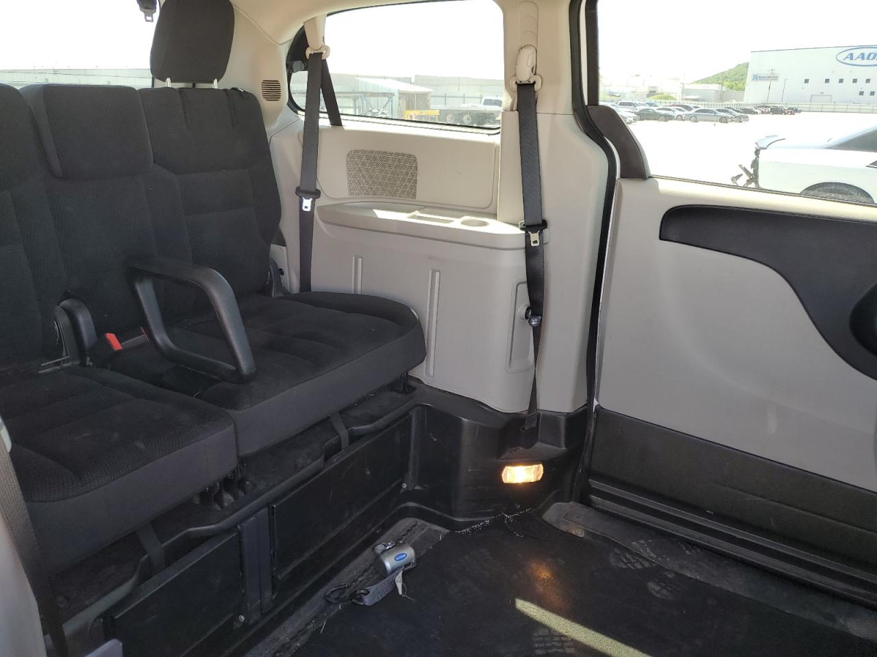 Dodge Caravan Se Image 13