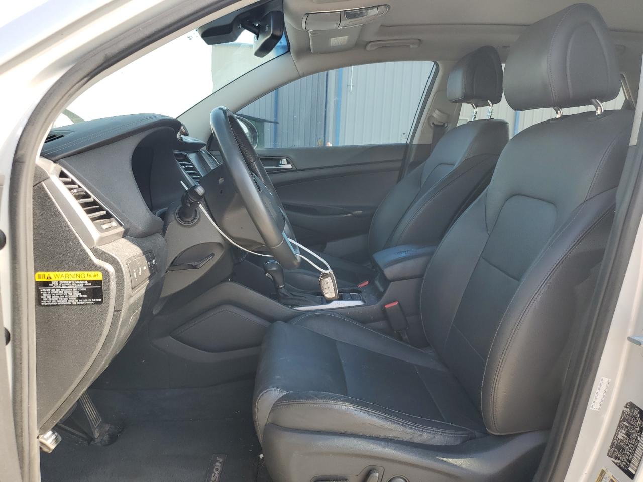 Hyundai TUCSON Limited Image 11