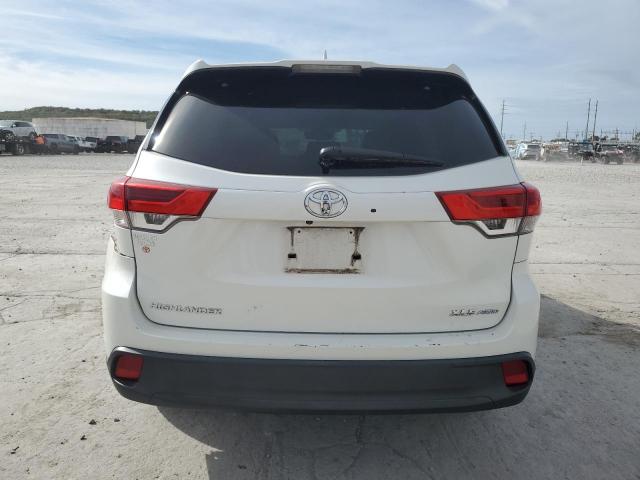 Toyota Highlander Se Image 3