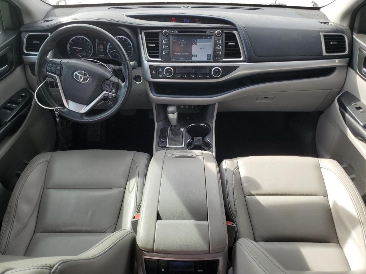 Toyota Highlander Se Image 9