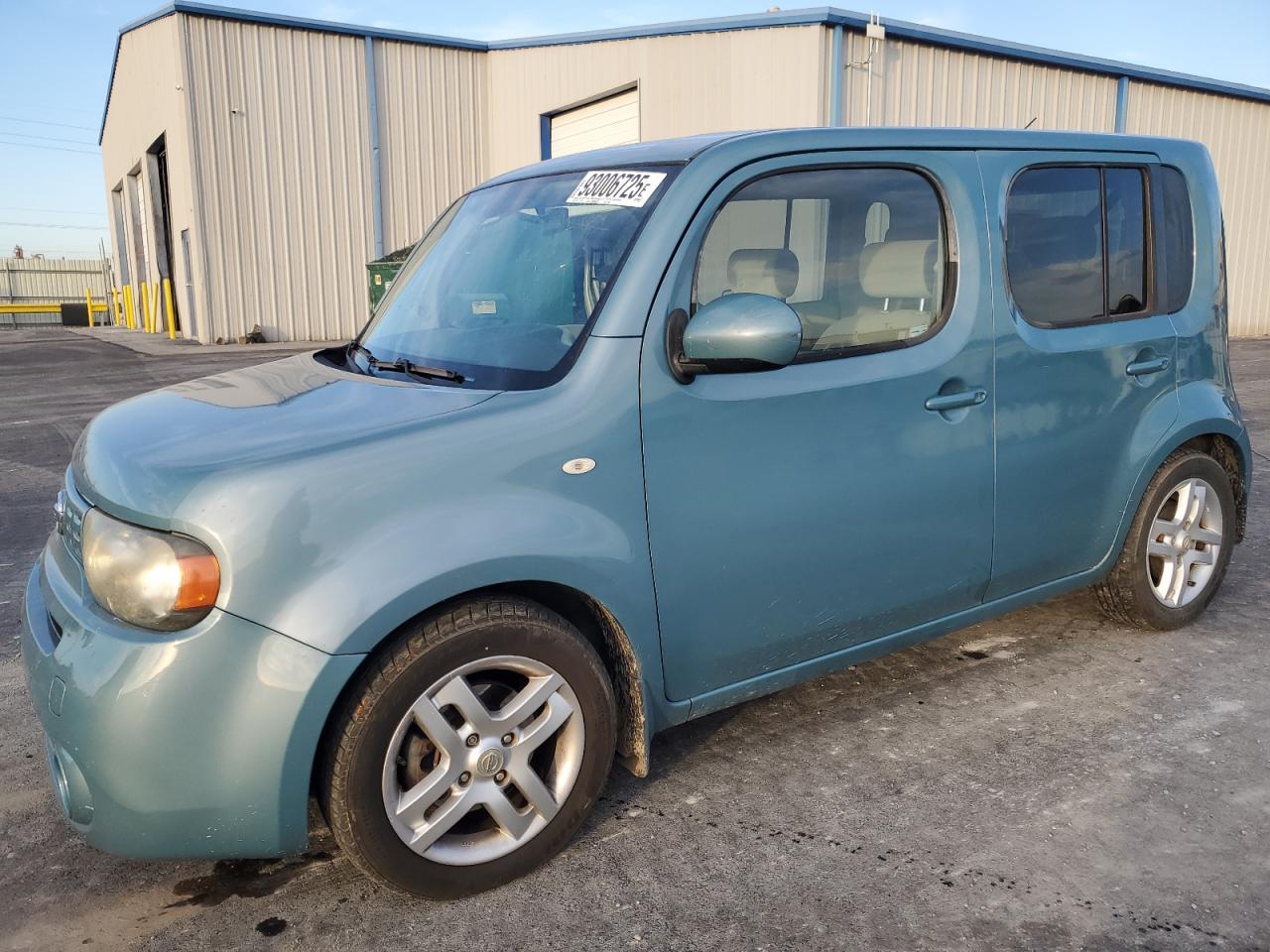Nissan cube Base Image 1