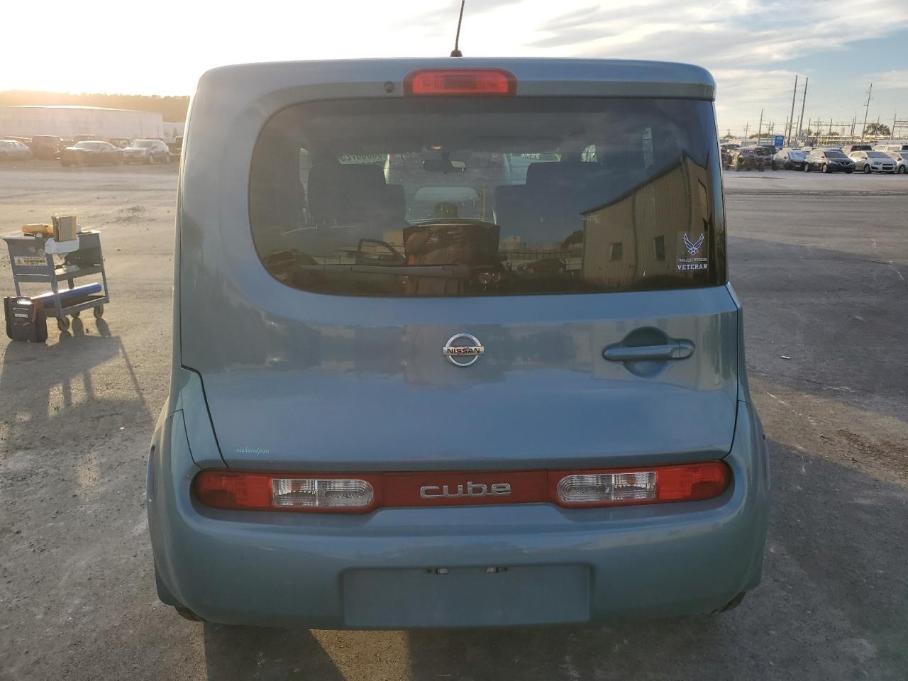 Nissan cube Base Image 7