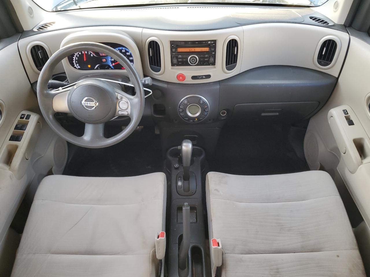 Nissan cube Base Image 2