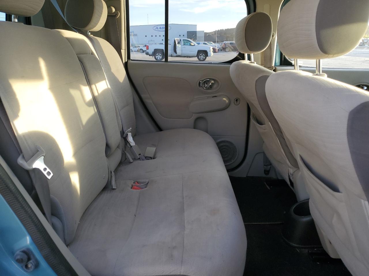 Nissan cube Base Image 11