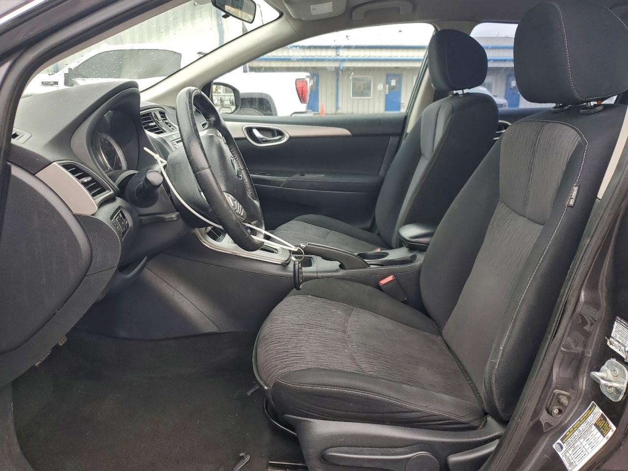 Nissan Sentra S Image 6