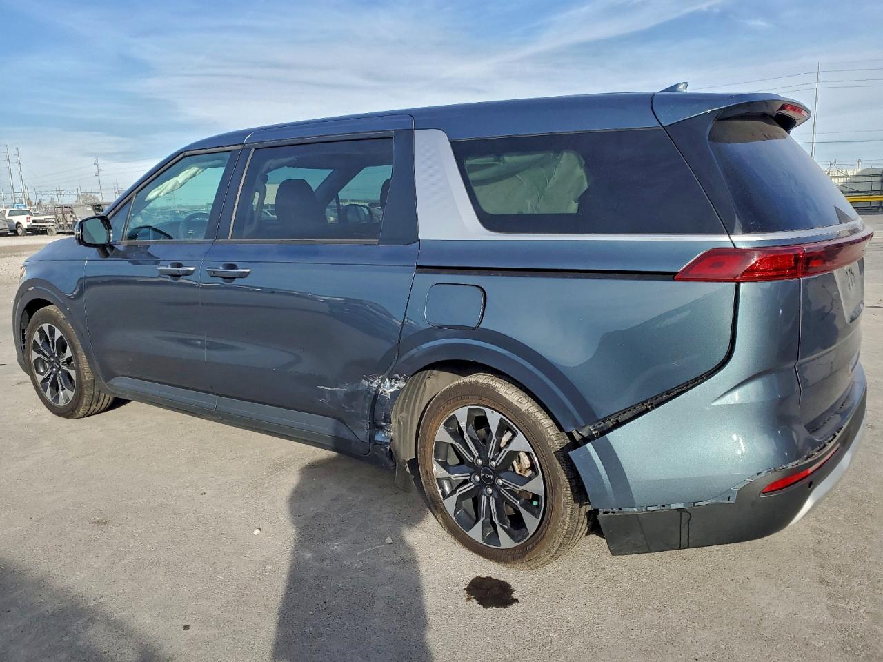 Kia Carnival Ex Image 11