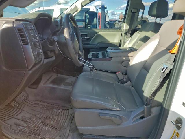 Chevrolet Silverado K2500 Heavy Duty Image 10