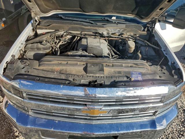 Chevrolet Silverado K2500 Heavy Duty Image 9