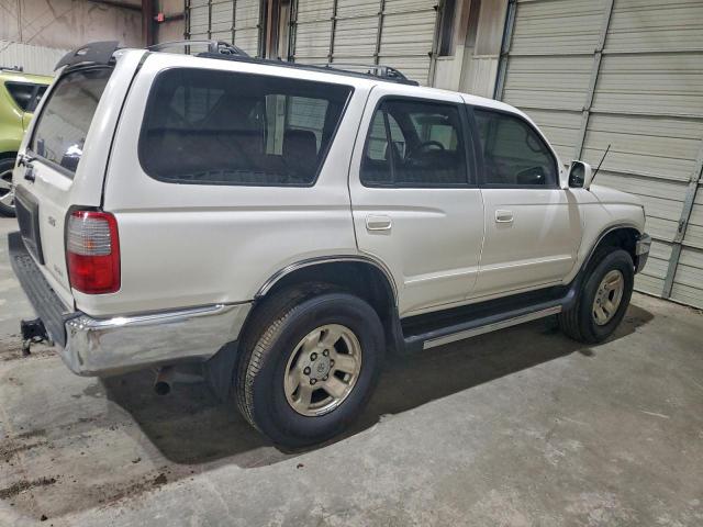 Toyota 4Runner Sr5 Image 3
