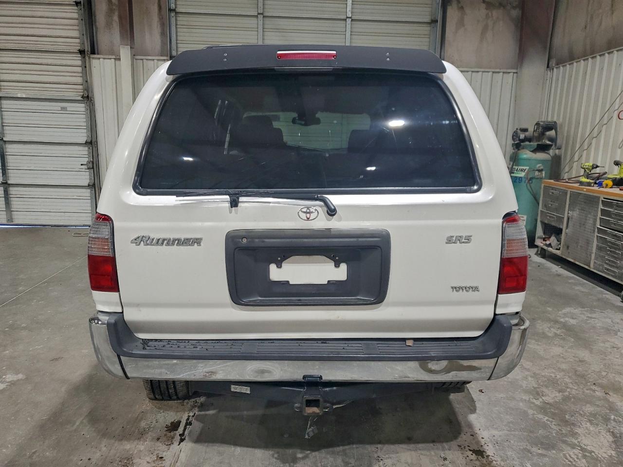 Toyota 4Runner Sr5 Image 7