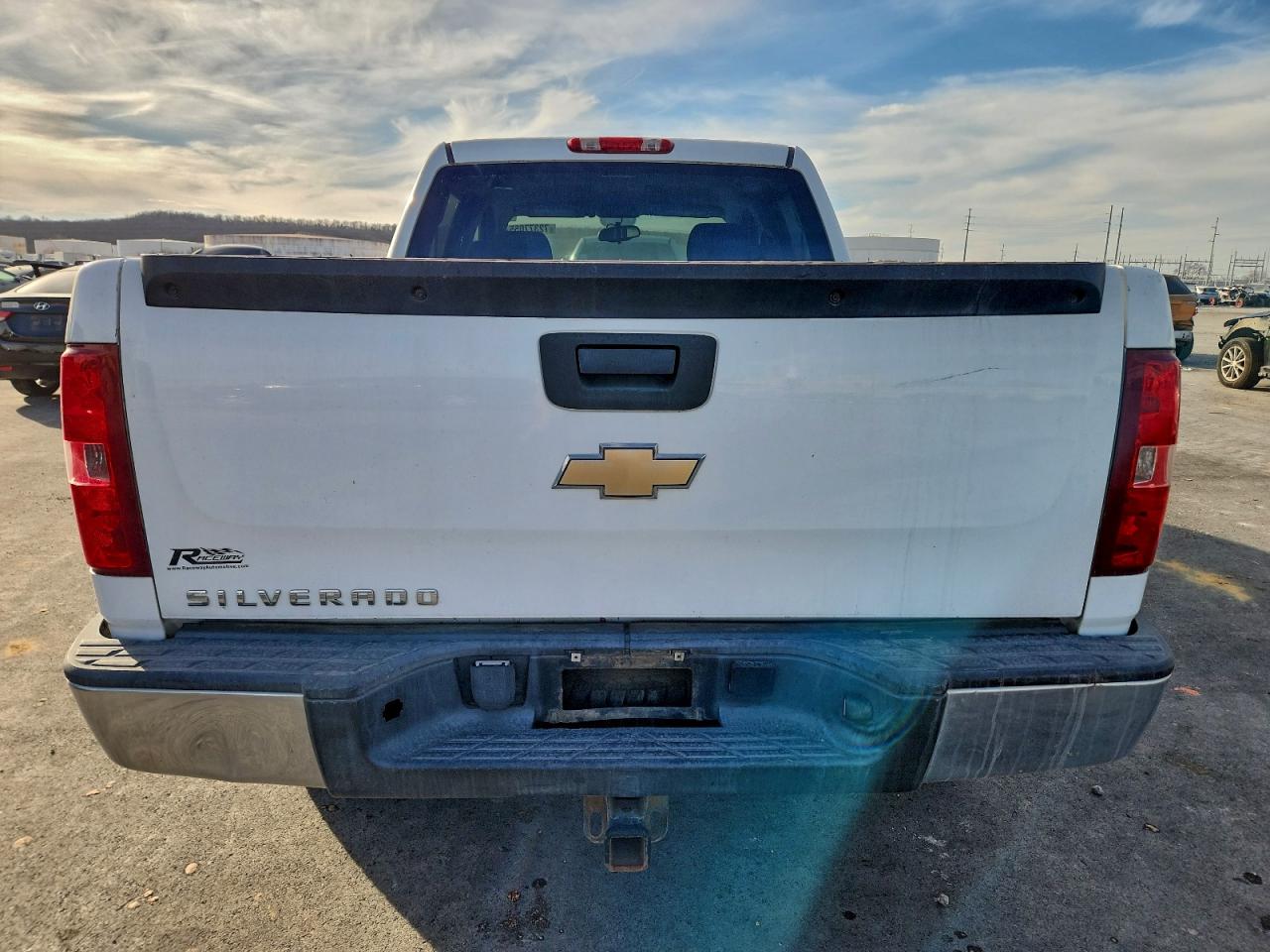 Chevrolet Silverado C1500 Image 11