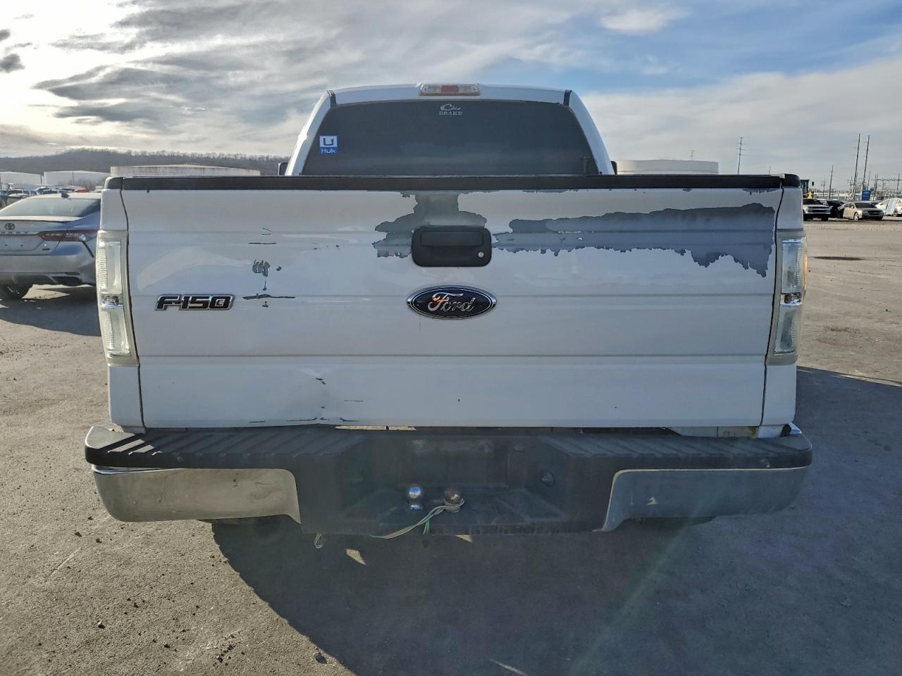 Ford F-150 Super Cab Image 2