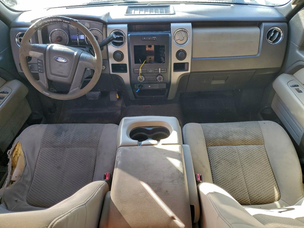 Ford F-150 Super Cab Image 8