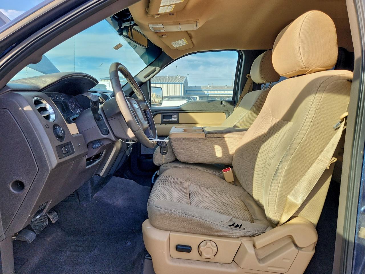 Ford F-150 Supercrew Image 10